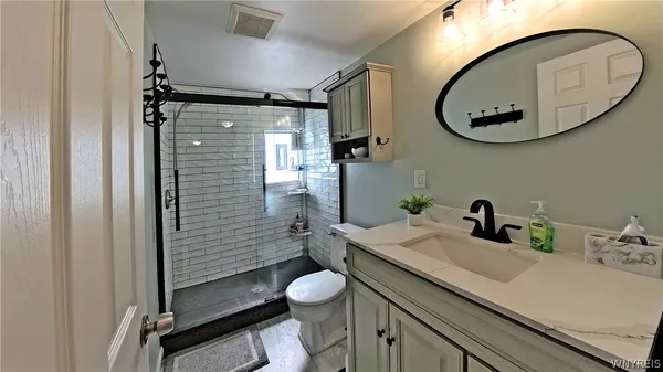 $329,900 | 666 Evergreen Drive, Tonawanda, NY 14150