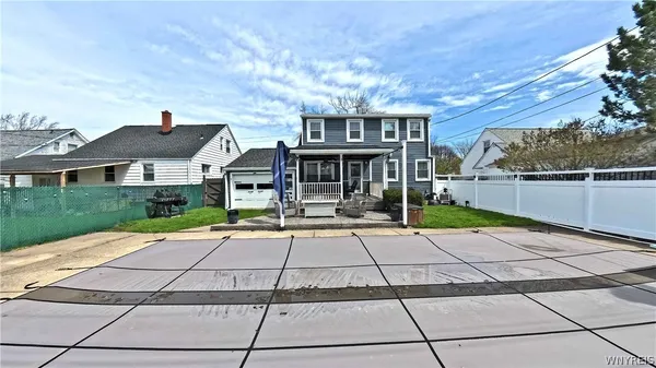 $329,900 | 666 Evergreen Drive, Tonawanda, NY 14150