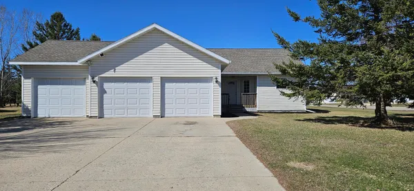 $349,000 | 1033 5th Avenue Northwest, Perham, MN 56573