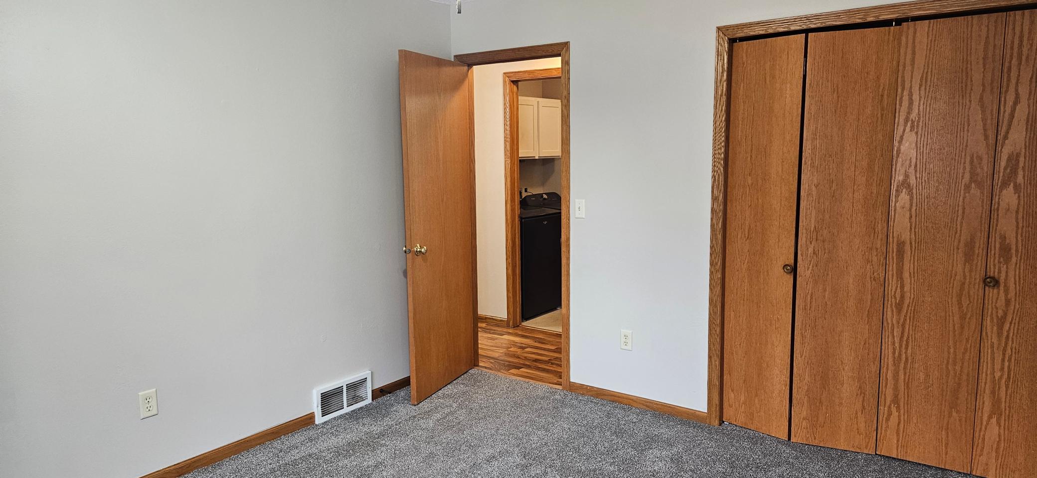 1033 5th Avenue Northwest Perham, MN 56573 - Photo 7 of 35