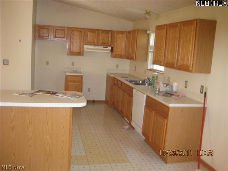 1857 Grace Road Akron, OH 44312 - Photo 4 of 8 Gallery Image 4