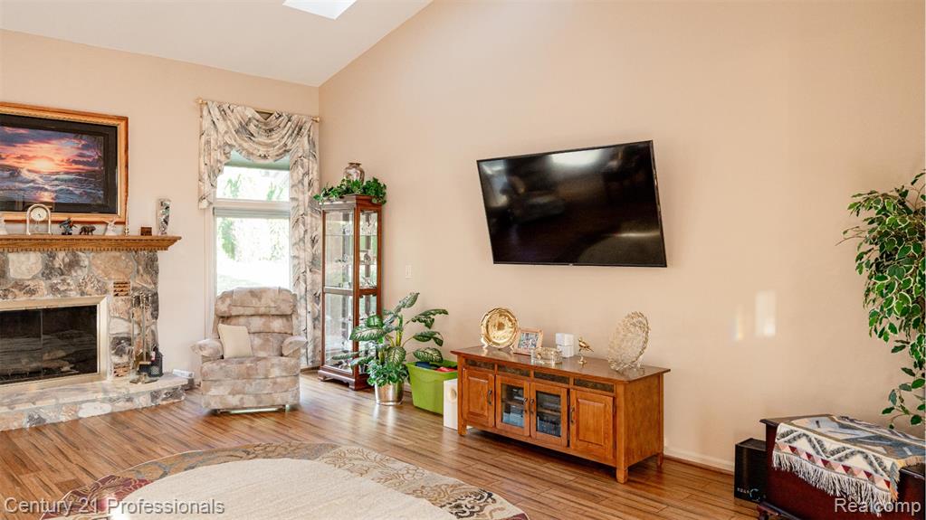 1008 Hidden Lane Rochester Hills, MI 48309 - Photo 12 of 99