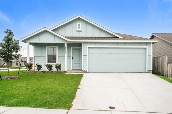 $2,420 | 10140 Dalgreen Circle, Fort Worth, TX 76108