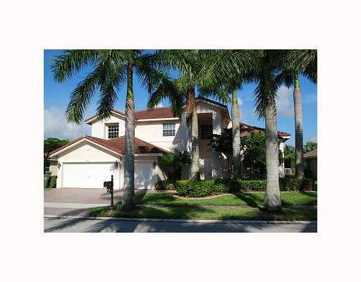 830 Regal Cove Road Fort Lauderdale, FL 33327 - Photo 1 of 8 Exterior Front