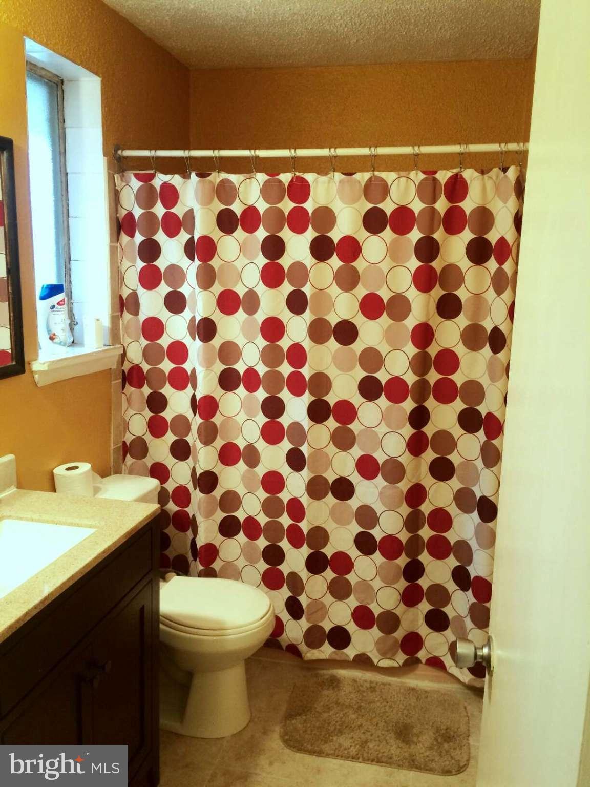 11833 Charles Road Silver Spring, MD 20906 - Photo 11 of 26 Bath