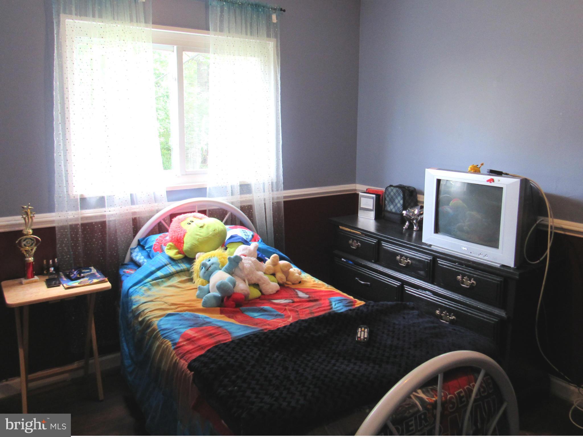 11833 Charles Road Silver Spring, MD 20906 - Photo 20 of 26 Bedroom