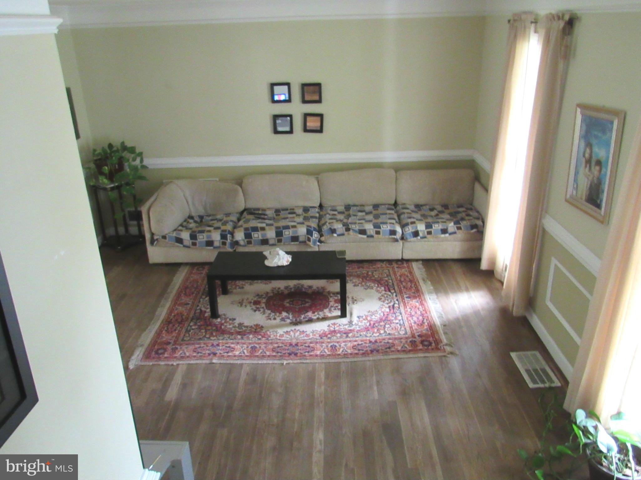 11833 Charles Road Silver Spring, MD 20906 - Photo 9 of 26 Interior (General)