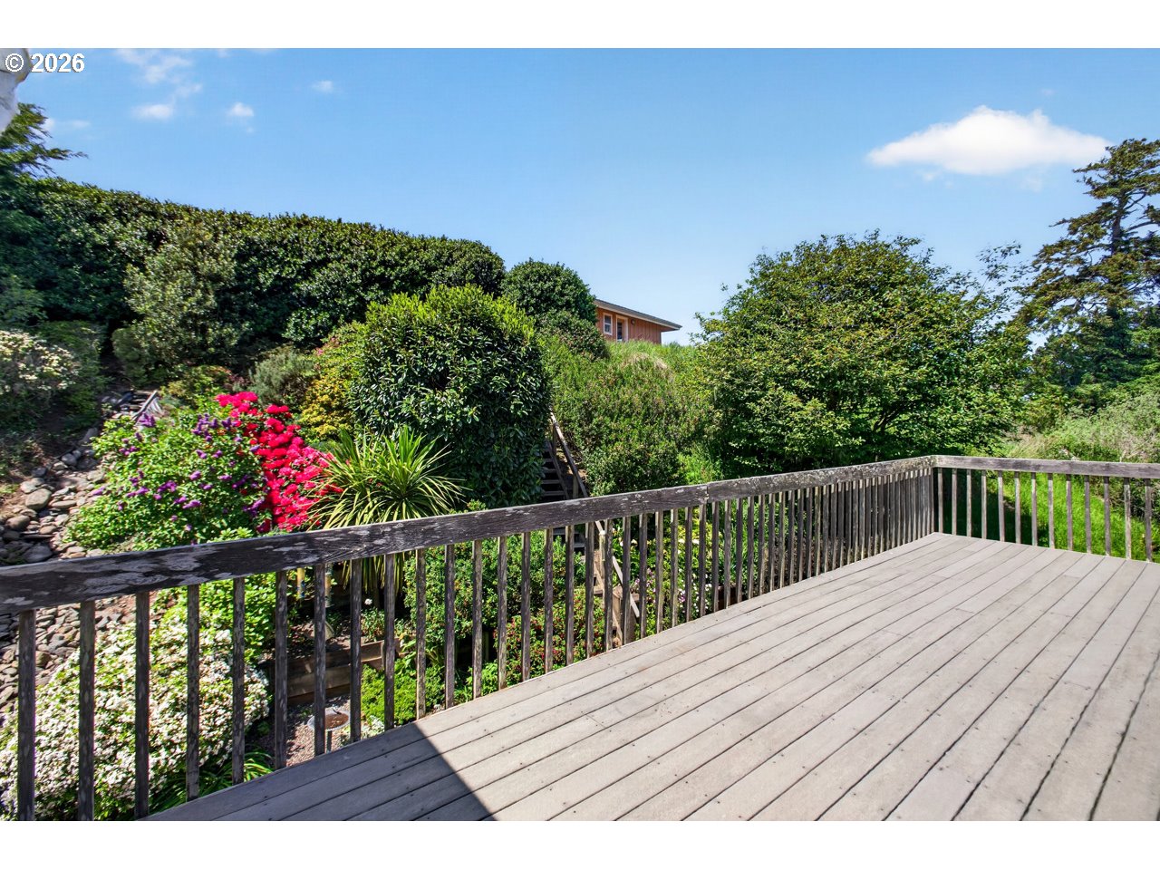 3956 Beach Loop Drive Southwest Bandon, OR 97411 - Photo 20 of 48 a view of balcony and deck