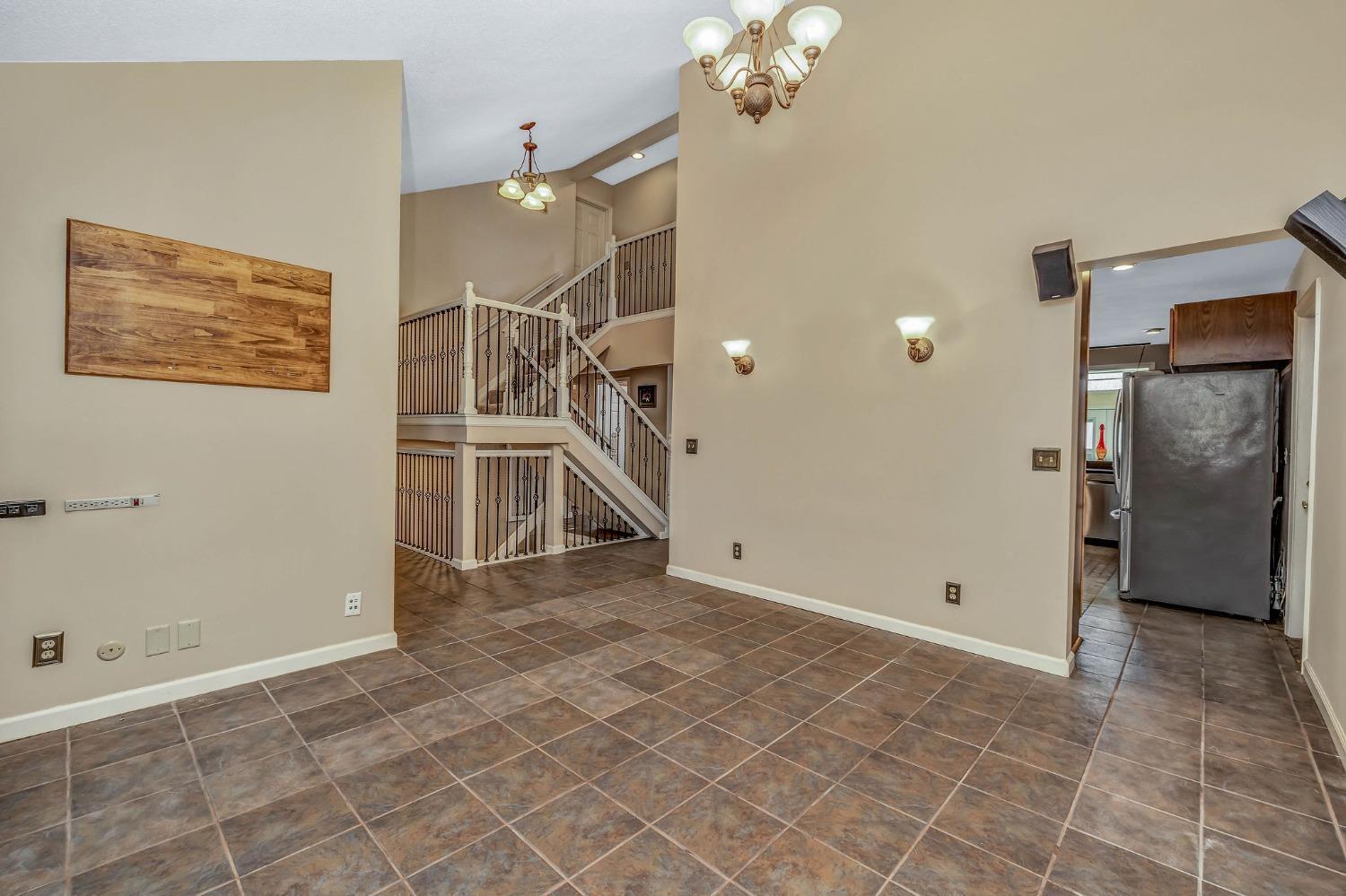 1093 Davis Road Hamilton, OH 45013 - Photo 10 of 50