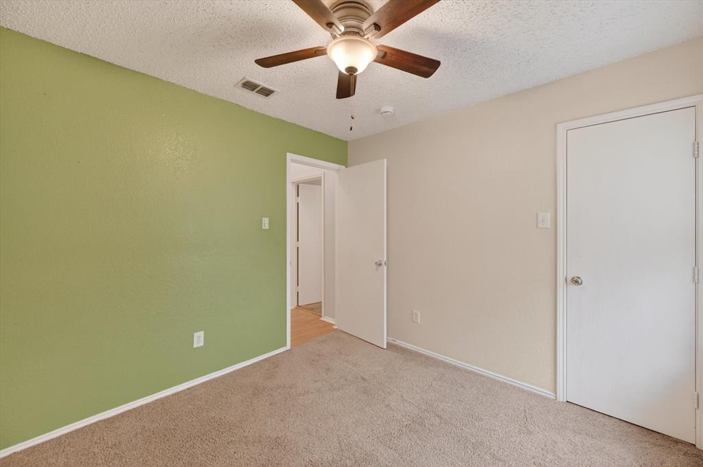 1001 Ridge Top Drive Burleson, TX 76028 - Photo 19 of 37
