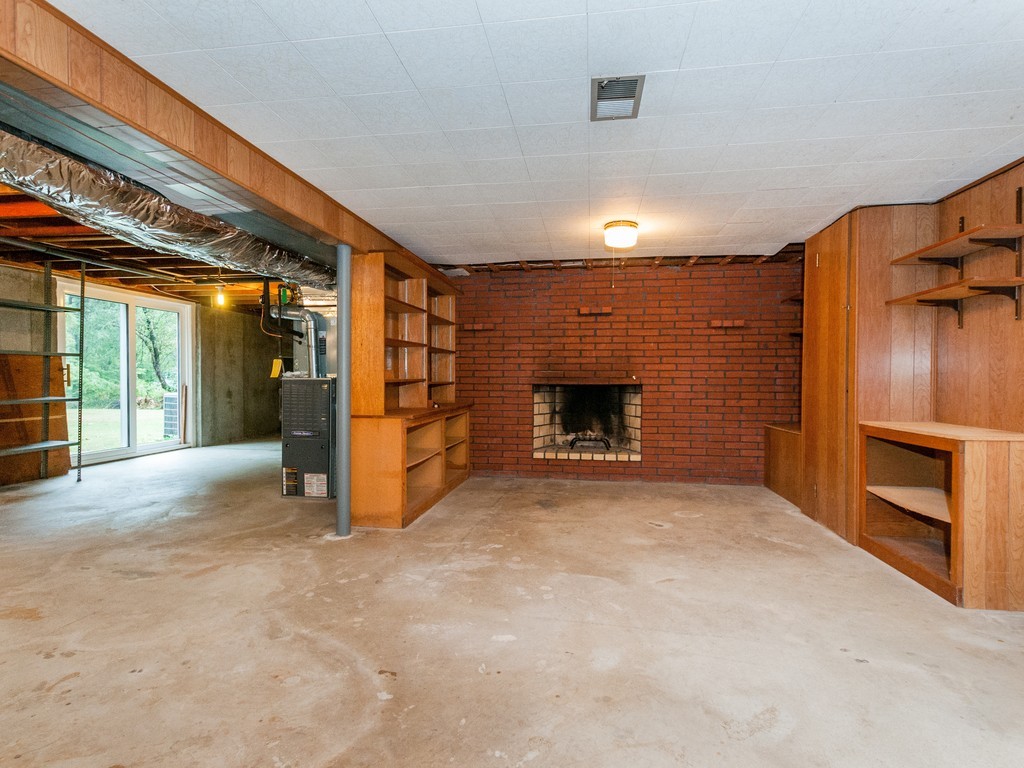 45 Briarwood Road Framingham, MA 01701 - Photo 22 of 29 Gallery Image 22