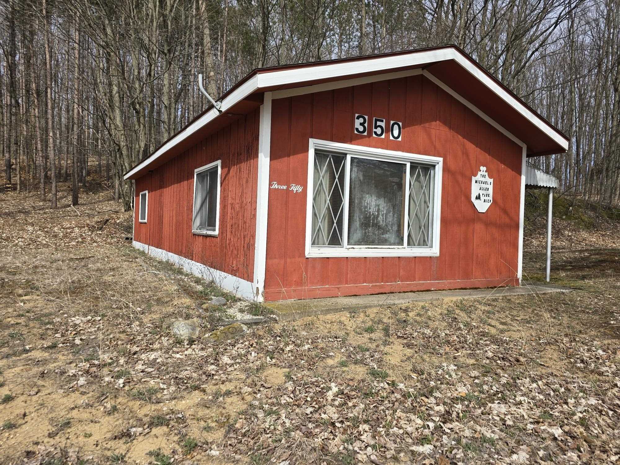 350 South 29 Road Cadillac, MI 49601 - Photo 2 of 15