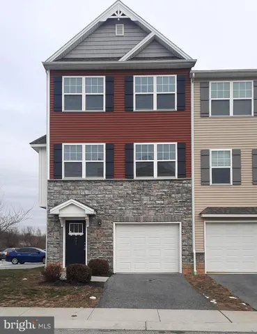 $1,995 | 801 Schooner Lane, Mechanicsburg, PA 17050