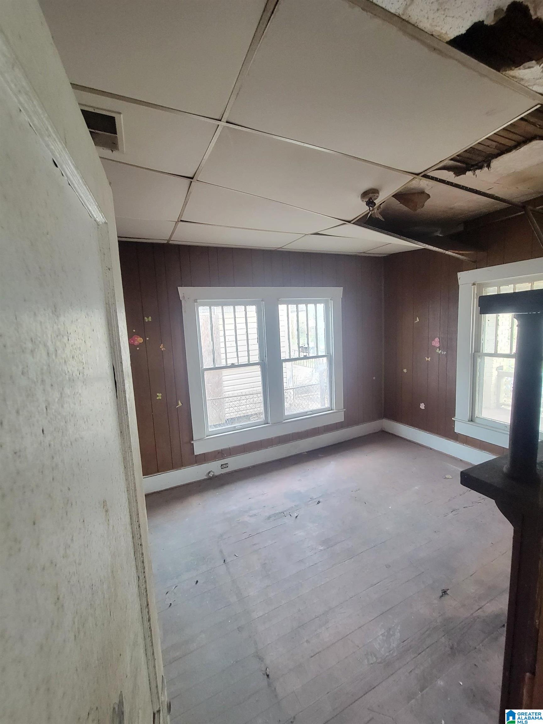 2404 30th Street Southwest Birmingham, AL 35208 - Photo 5 of 13