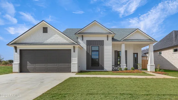 $409,940 | 104 Spring Meadow Drive, Broussard, LA 70518