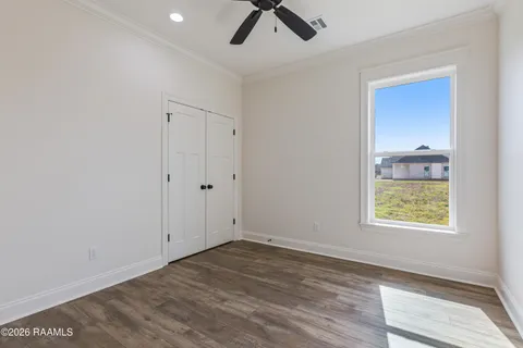 $409,840 | 104 Spring Meadow Drive, Broussard, LA 70518