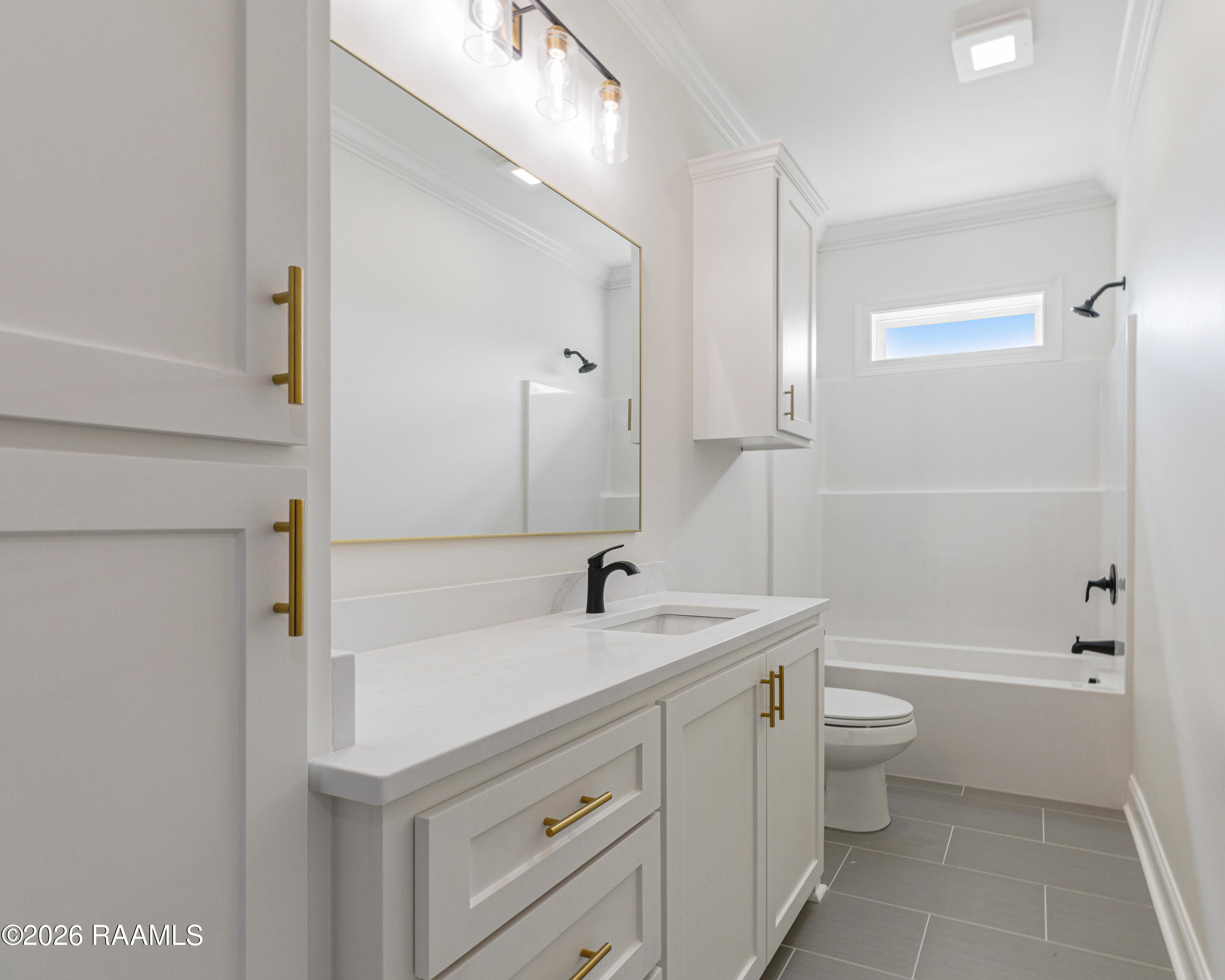 104 Spring Meadow Drive Broussard, LA 70518 - Photo 23 of 37 Spare Bathroom