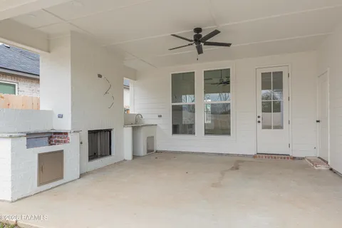 $409,840 | 104 Spring Meadow Drive, Broussard, LA 70518