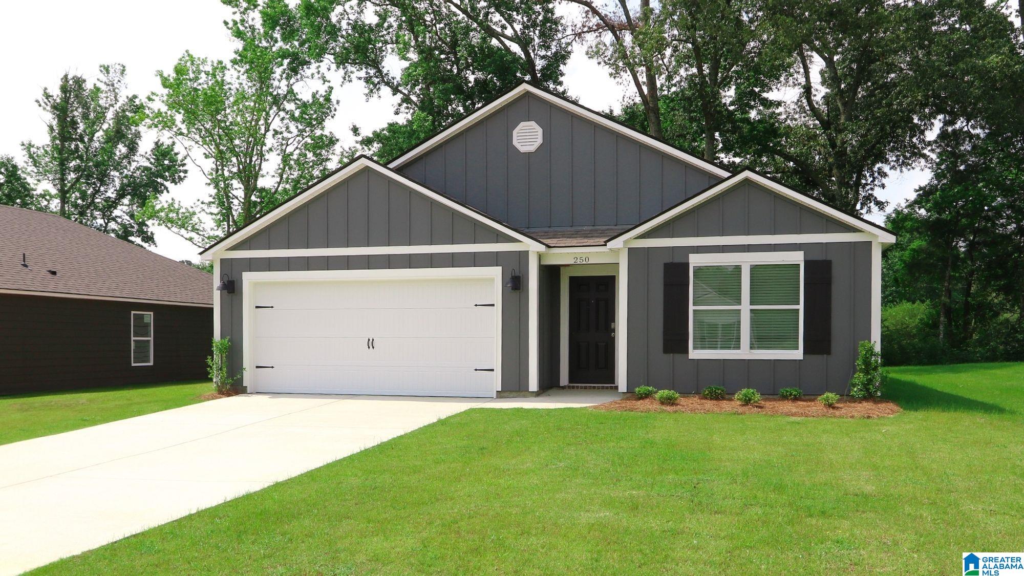 250 Pine Ridge Drive Odenville, AL 35120 - Photo 2 of 26