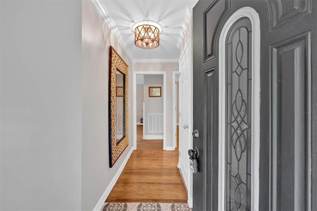 2 Milam Street Cartersville, GA 30120 - Photo 11 of 57 a view of a hallway with entryway