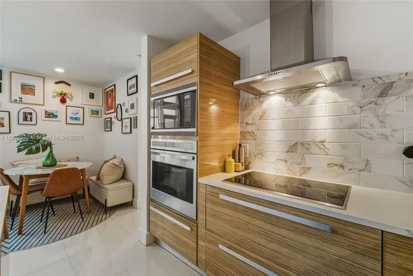 $874,500 | 2020 North Bayshore Drive, Unit TH103, Miami, FL 33137