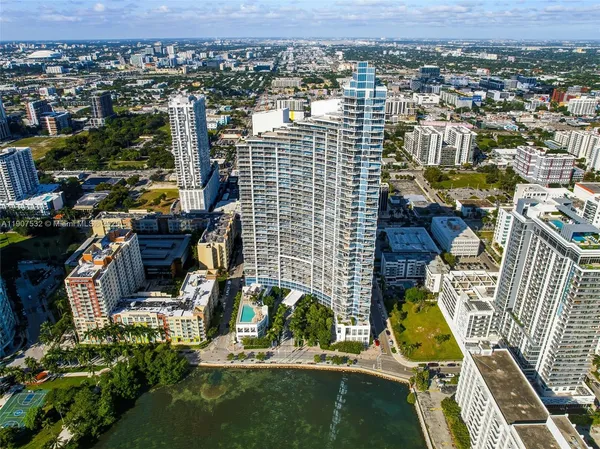 $874,500 | 2020 North Bayshore Drive, Unit TH103, Miami, FL 33137
