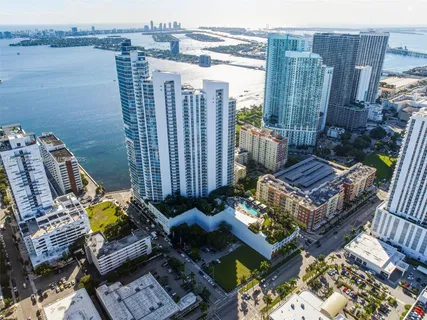 $925,000 | 2020 North Bayshore Drive, Unit TH103, Miami, FL 33137
