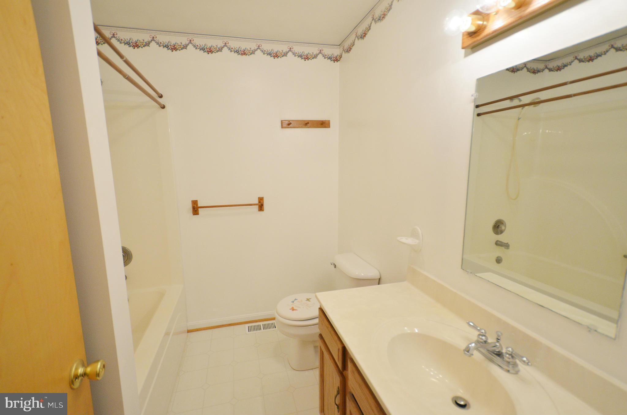 345 Quail Run Road Summit Point, WV 25446 - Photo 18 of 30 Bath