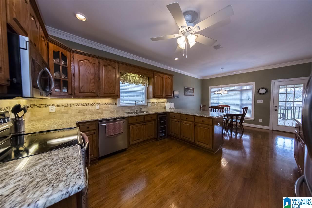 7346 Lake In The Woods Road Trussville, AL 35173 - Photo 8 of 37