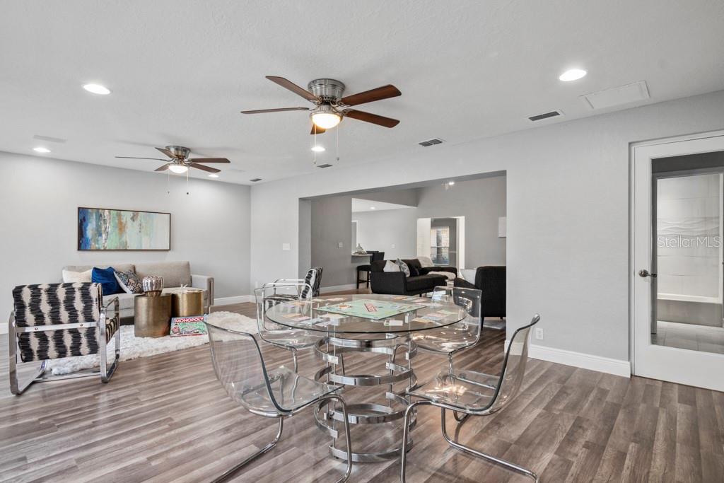 403 Spring Valley Lane Altamonte Springs, FL 32714 - Photo 5 of 31 Gallery Image 5