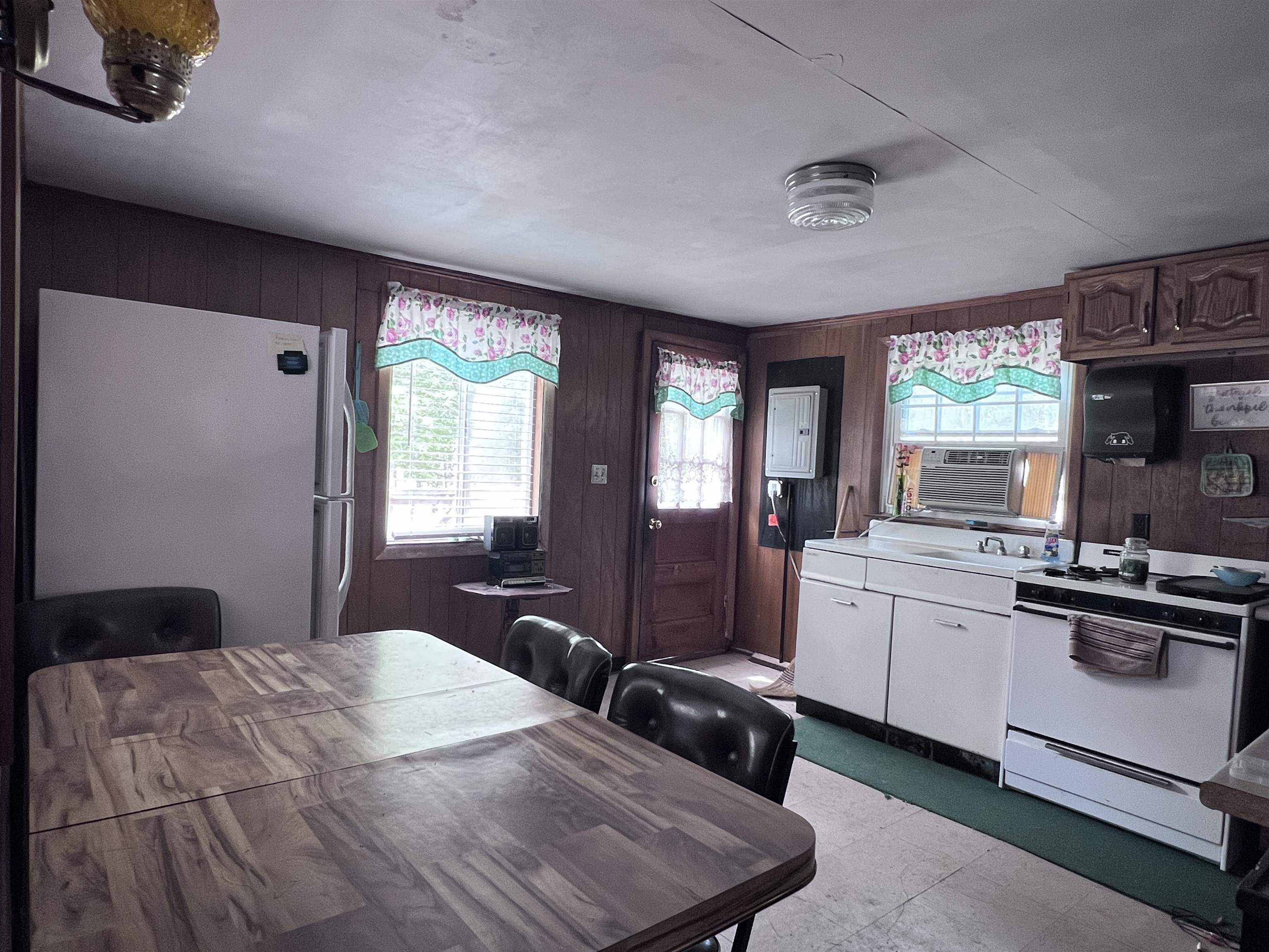 1 Spring Street Hillsborough, NH 03244 - Photo 7 of 16