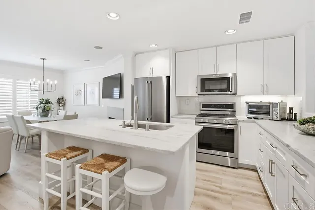 $1,099,000 | 3720 Mykonos Lane, Unit 155, San Diego, CA 92130