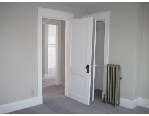 38 Chilson Street Springfield, MA 01118 - Photo 14 of 18 Gallery Image 14