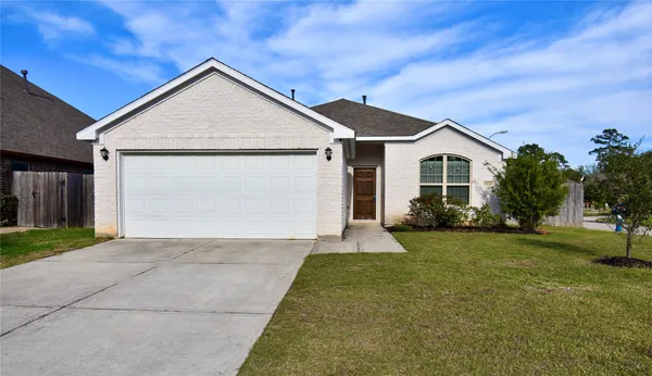 $2,100 | 18226 Willows Edge Drive, Tomball, TX 77375