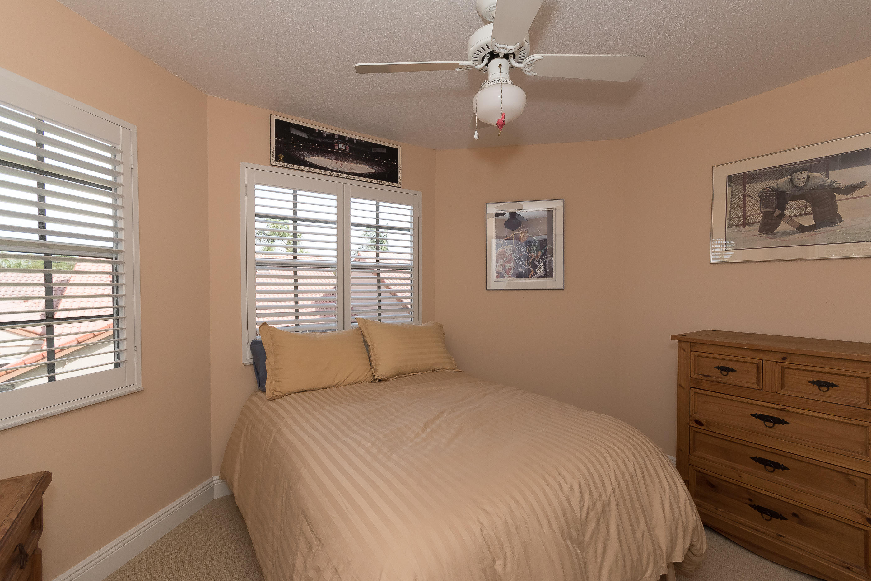 23403 Water Circle Boca Raton, FL 33486 - Photo 26 of 42 Guest Bedroom