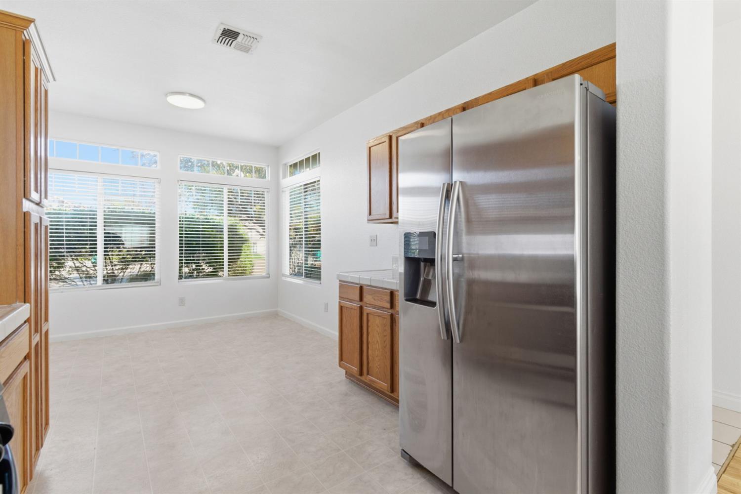 3920 Mt Ritter Court Stockton, CA 95212 - Photo 10 of 38