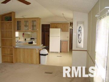 10742 Pasadena Road Carbondale, IL 62901 - Photo 6 of 9 Gallery Image 6