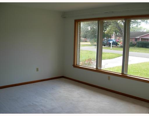 905 Moss Lane River Ridge, LA 70123 - Photo 2 of 12 Gallery Image 2