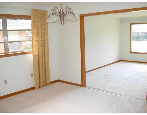 905 Moss Lane River Ridge, LA 70123 - Photo 3 of 12 Gallery Image 3
