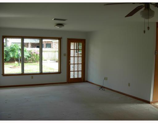 905 Moss Lane River Ridge, LA 70123 - Photo 4 of 12 Gallery Image 4