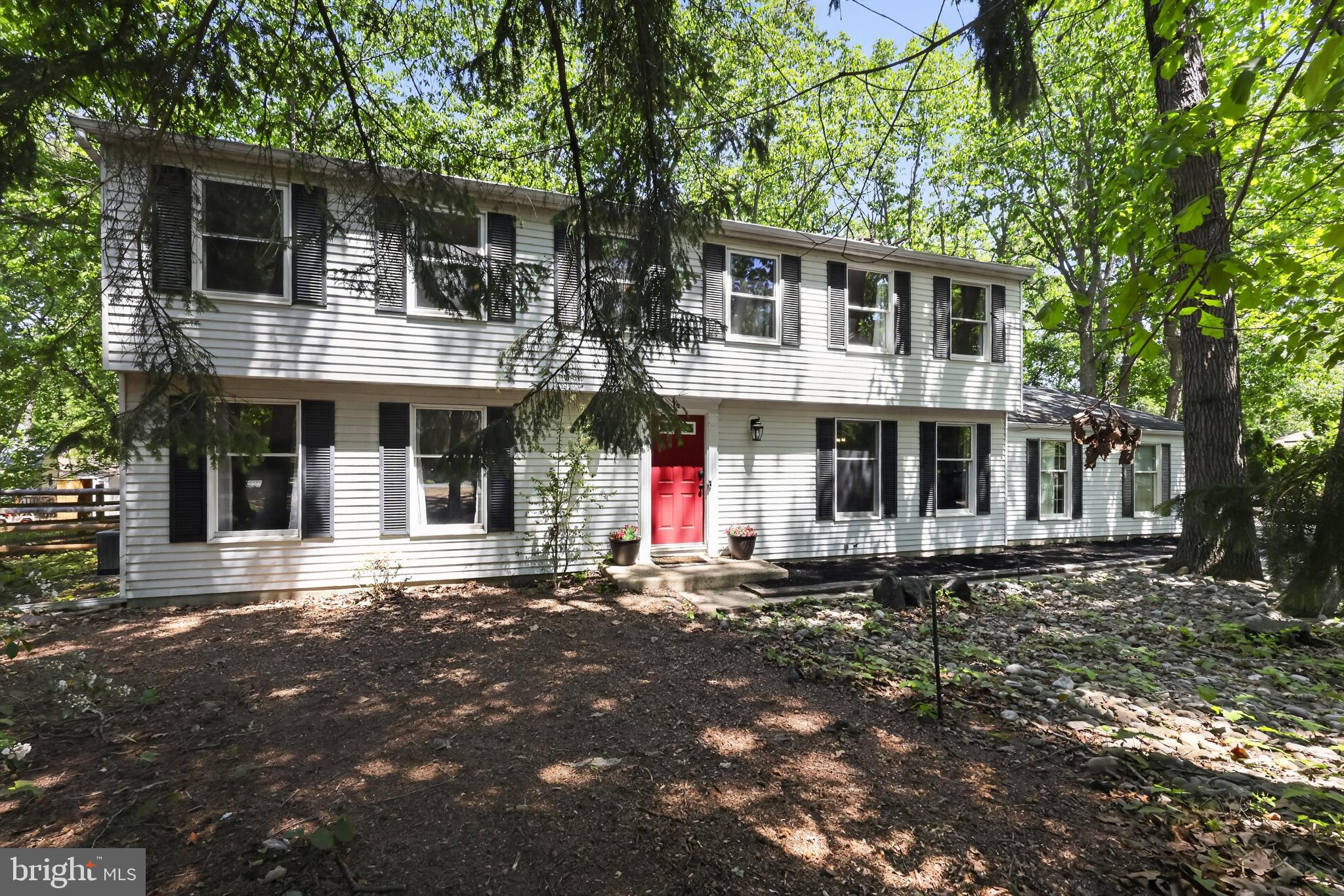 566 Fairview Road Medford, NJ 08055 - Photo 2 of 33 Gallery Image 2