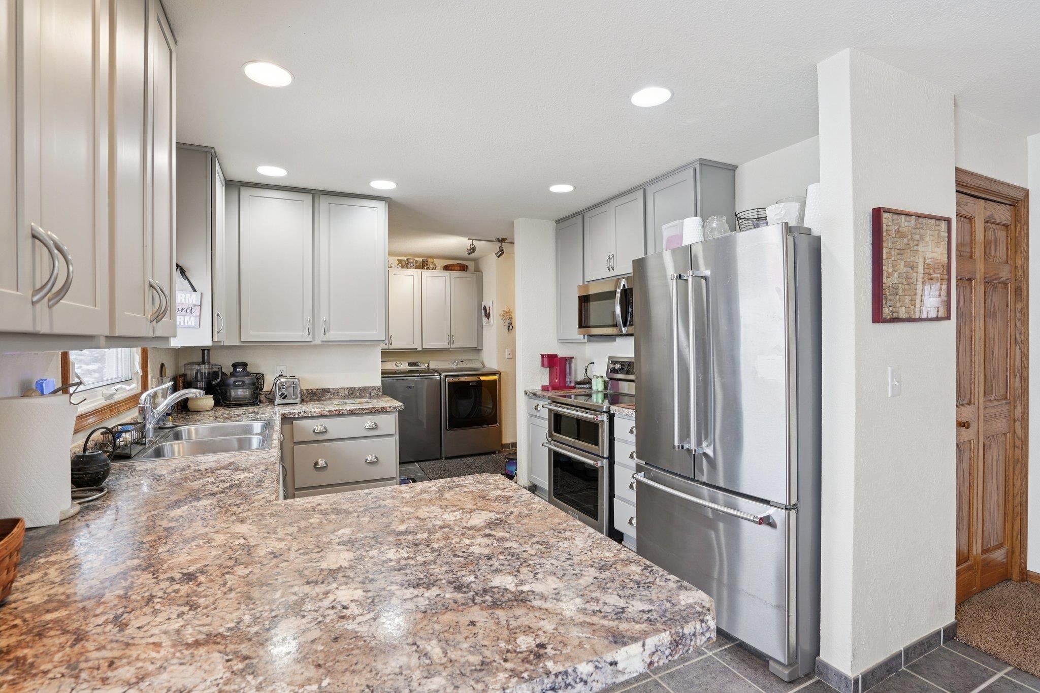 5665 Oak Park Road Marshall, WI 53559 - Photo 25 of 83