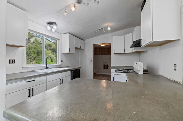 $325,000 | 20580 Bay Meadows Drive, Sonora, CA 95370