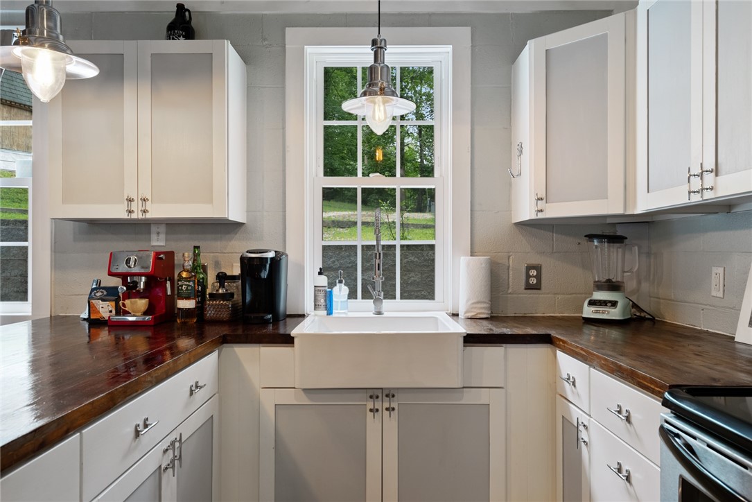 434 Knox Cove Road Westminster, SC 29693 - Photo 4 of 28 Gallery Image 4