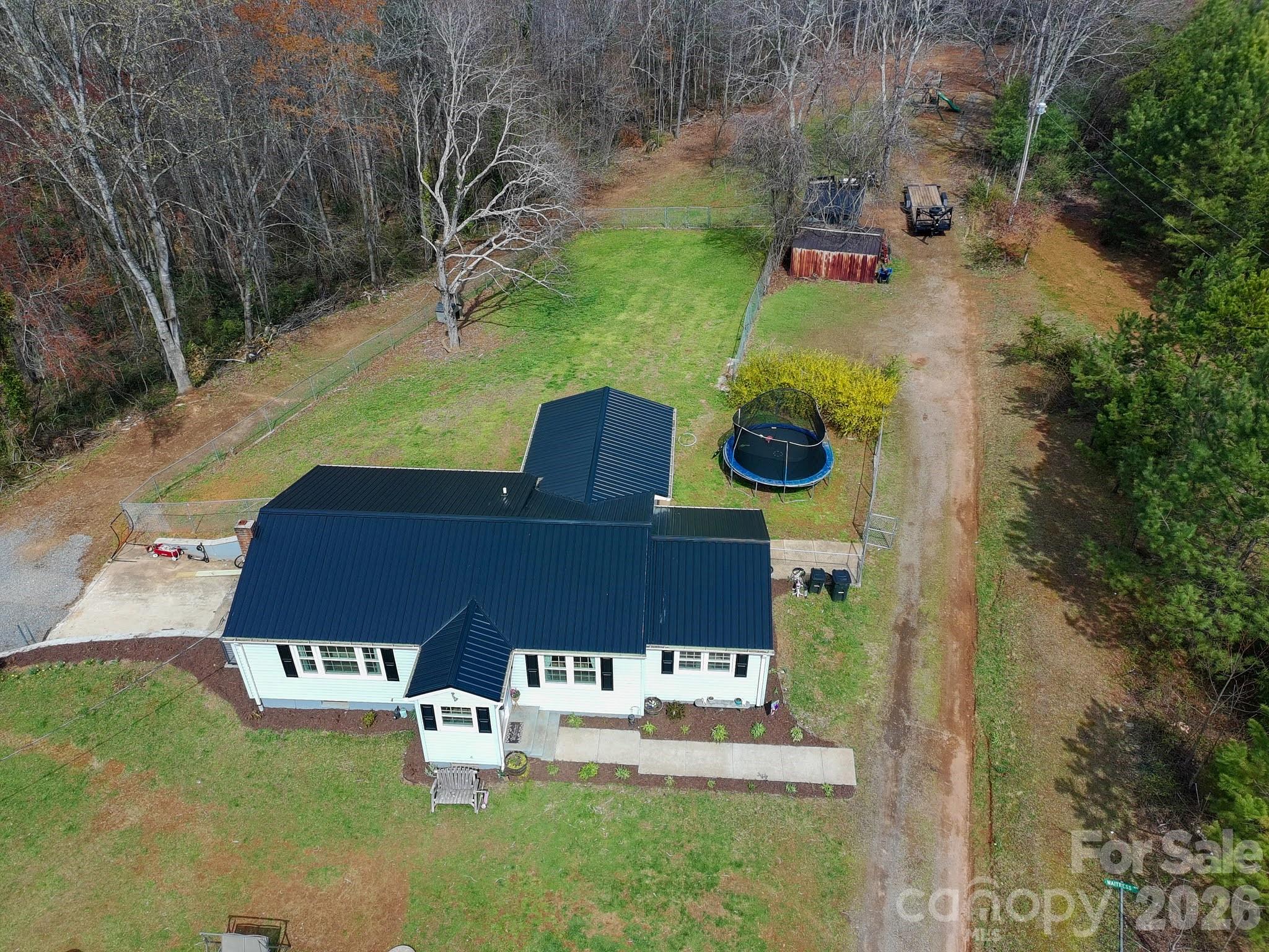 379 Pat Nixon Road State Road, NC 28676 - Photo 4 of 41