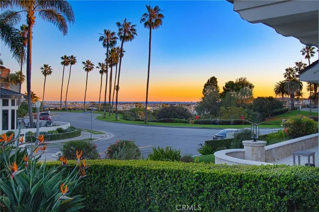 $3,599,000 | 415 San Bernardino Avenue, Newport Beach, CA 92663