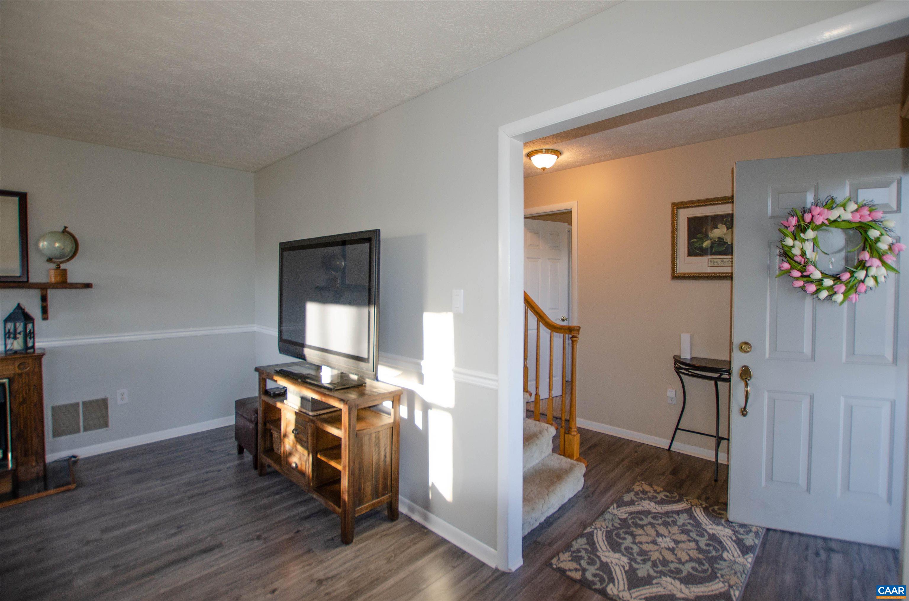 96 Old White Bridge Road Waynesboro, VA 22980 - Photo 4 of 47 Gallery Image 4