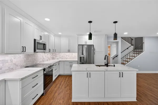 $3,200 | 6660 Cape Hatteras Way Northeast, Unit 1, St. Petersburg, FL 33702