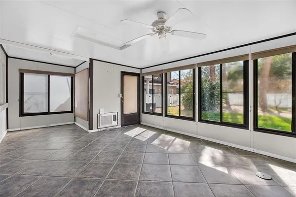 $3,200 | 6660 Cape Hatteras Way Northeast, Unit 1, St. Petersburg, FL 33702