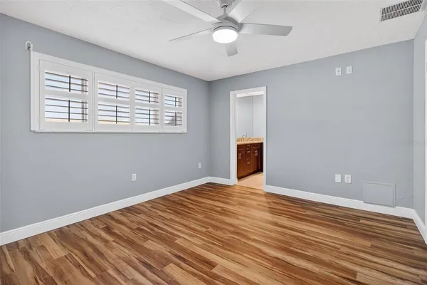 $3,200 | 6660 Cape Hatteras Way Northeast, Unit 1, St. Petersburg, FL 33702